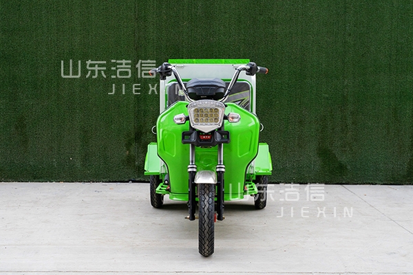 單桶保潔車(chē)性能特點(diǎn)