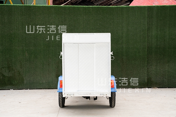 雙桶保潔車(chē)簡(jiǎn)介